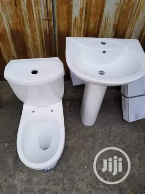 Complete England Close Couple WC