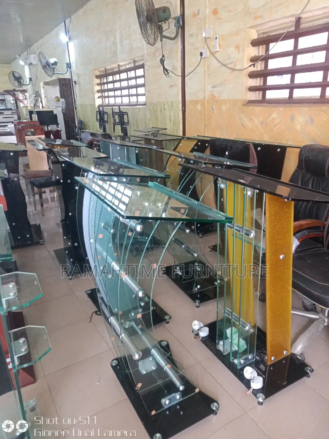 Exclusive High Rated Glass Pulpits.