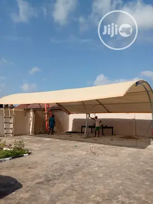 Mondern Car-port