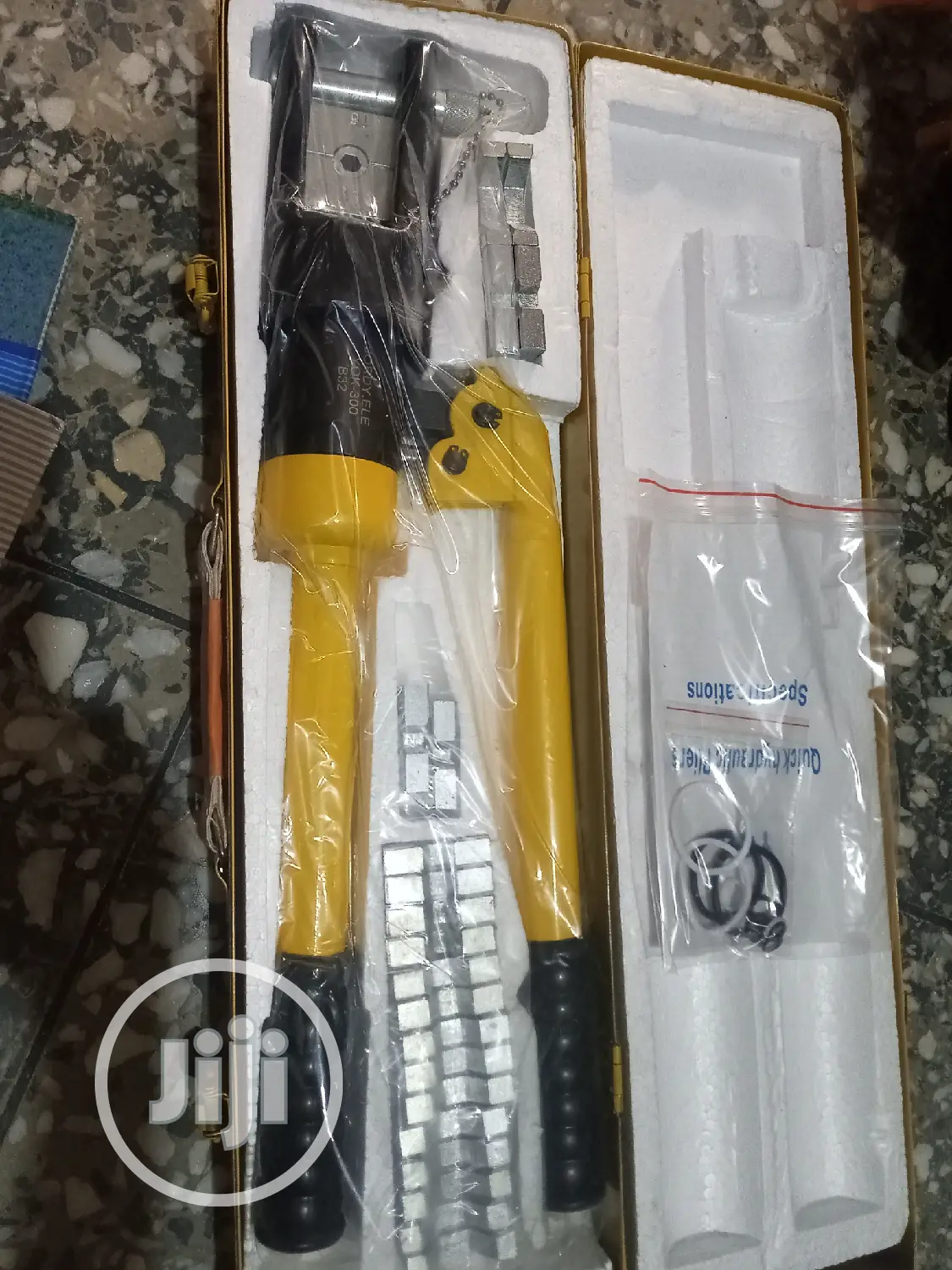 Cable Lugging Machine