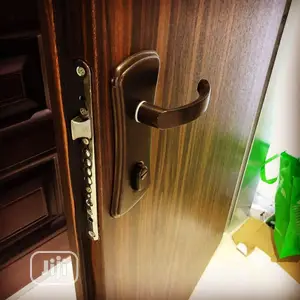 Isrealy Plans Door