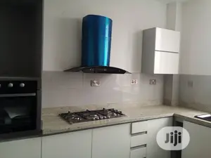 3bdrm Apartment in Ikoyi for rent