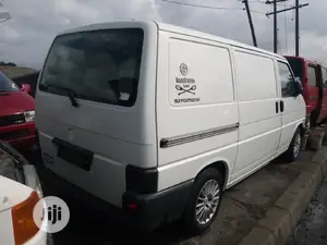 Volkswagen Transporter 1999 White