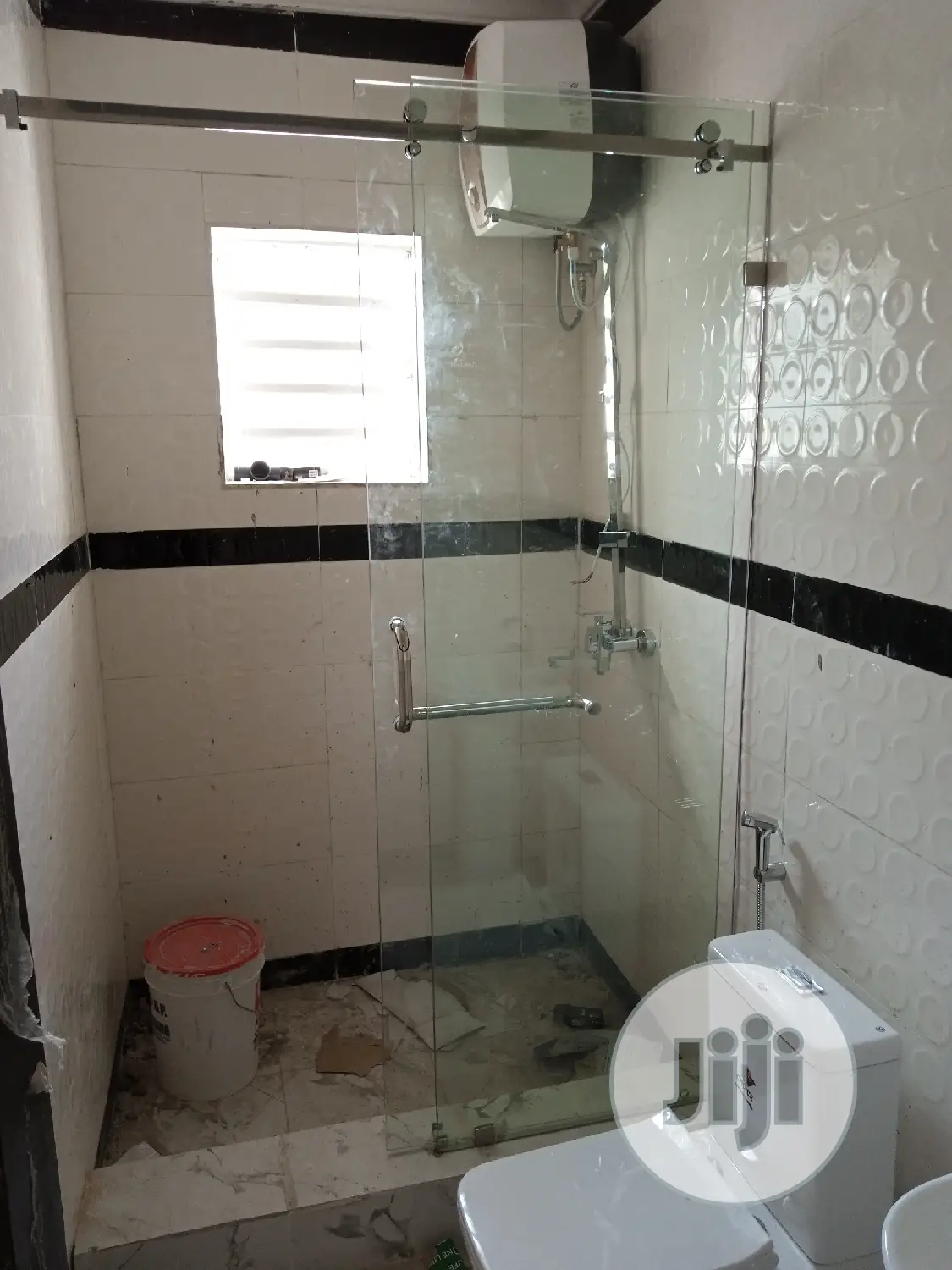 Frameless Shower Bathroom