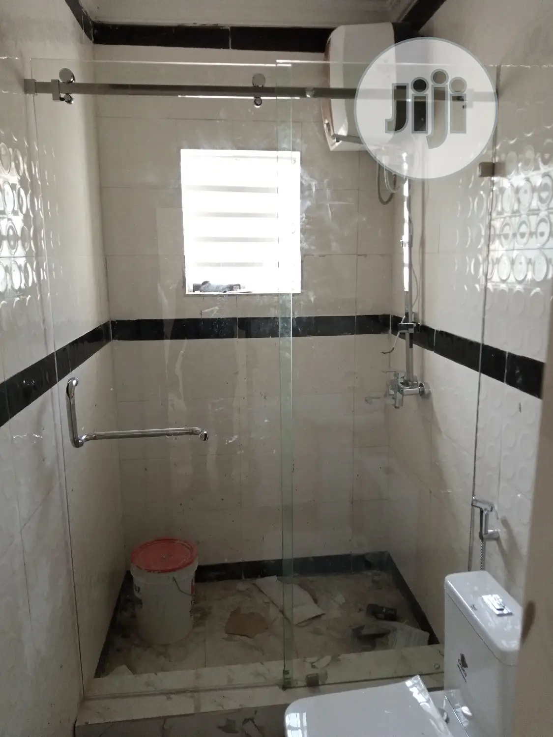 Frameless Shower Bathroom