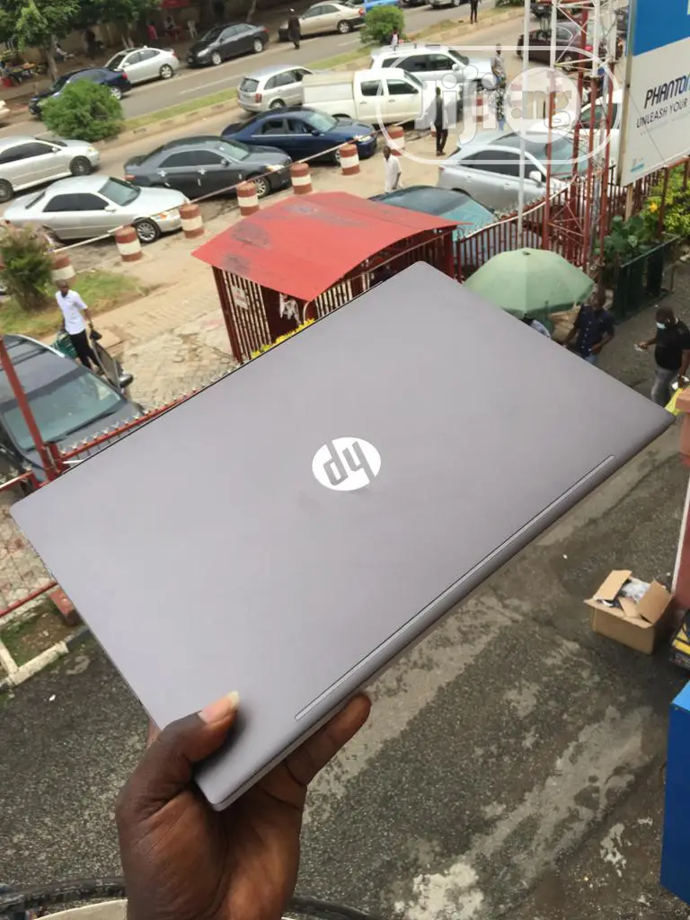 New Laptop HP Pavilion 15 8GB Intel Core I5 HDD 1T