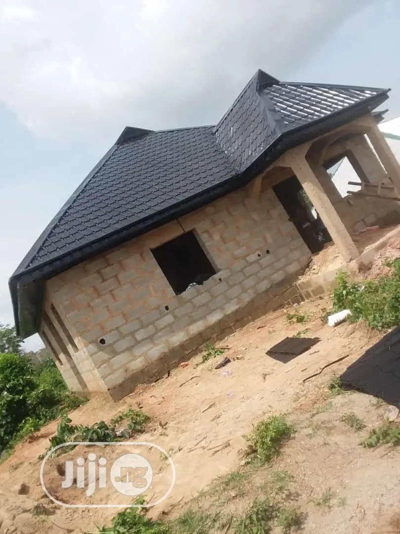 Step Tiles Aluminum Roofing