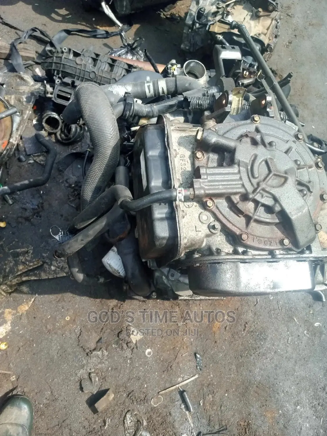MPV Mazda 2000 Model