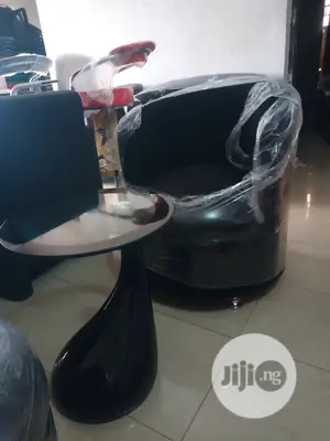 2pcs Single Sofa and Exotic Centre Table