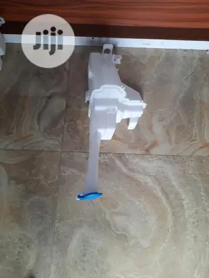 Wiper Water Can for Hyundai Elantra