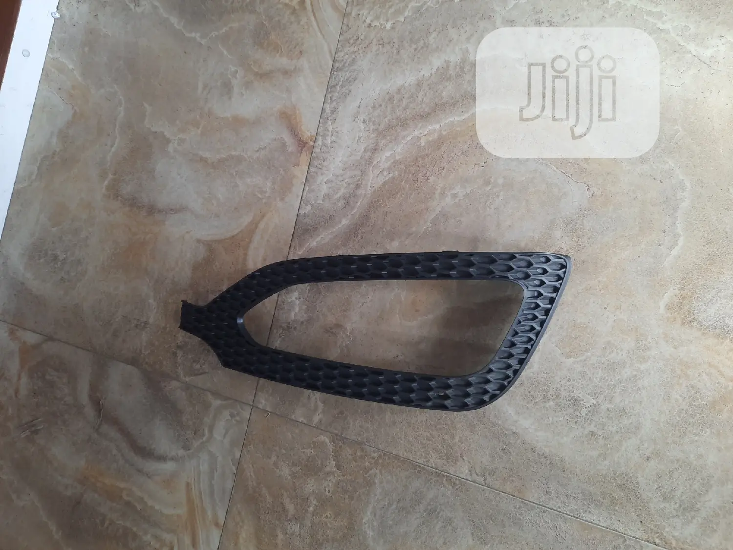 Hyundai Santafe 2012 Fog Lamp Casing