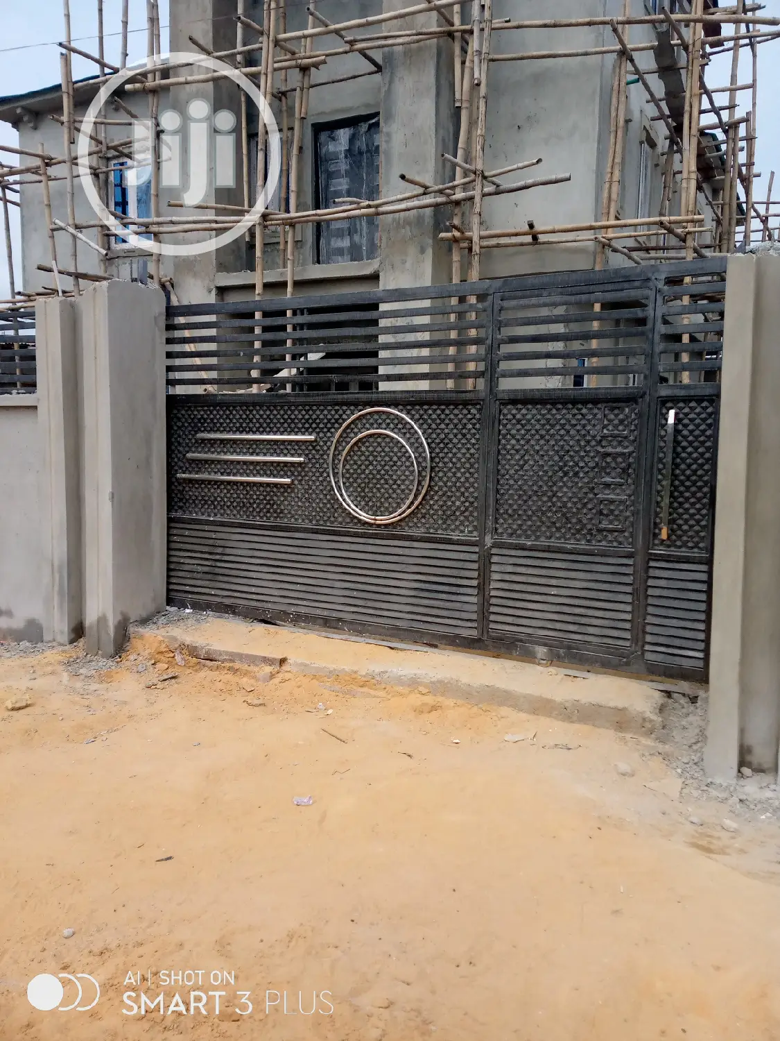 Metal Gates