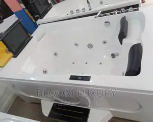 Double Jacuzzi With TV