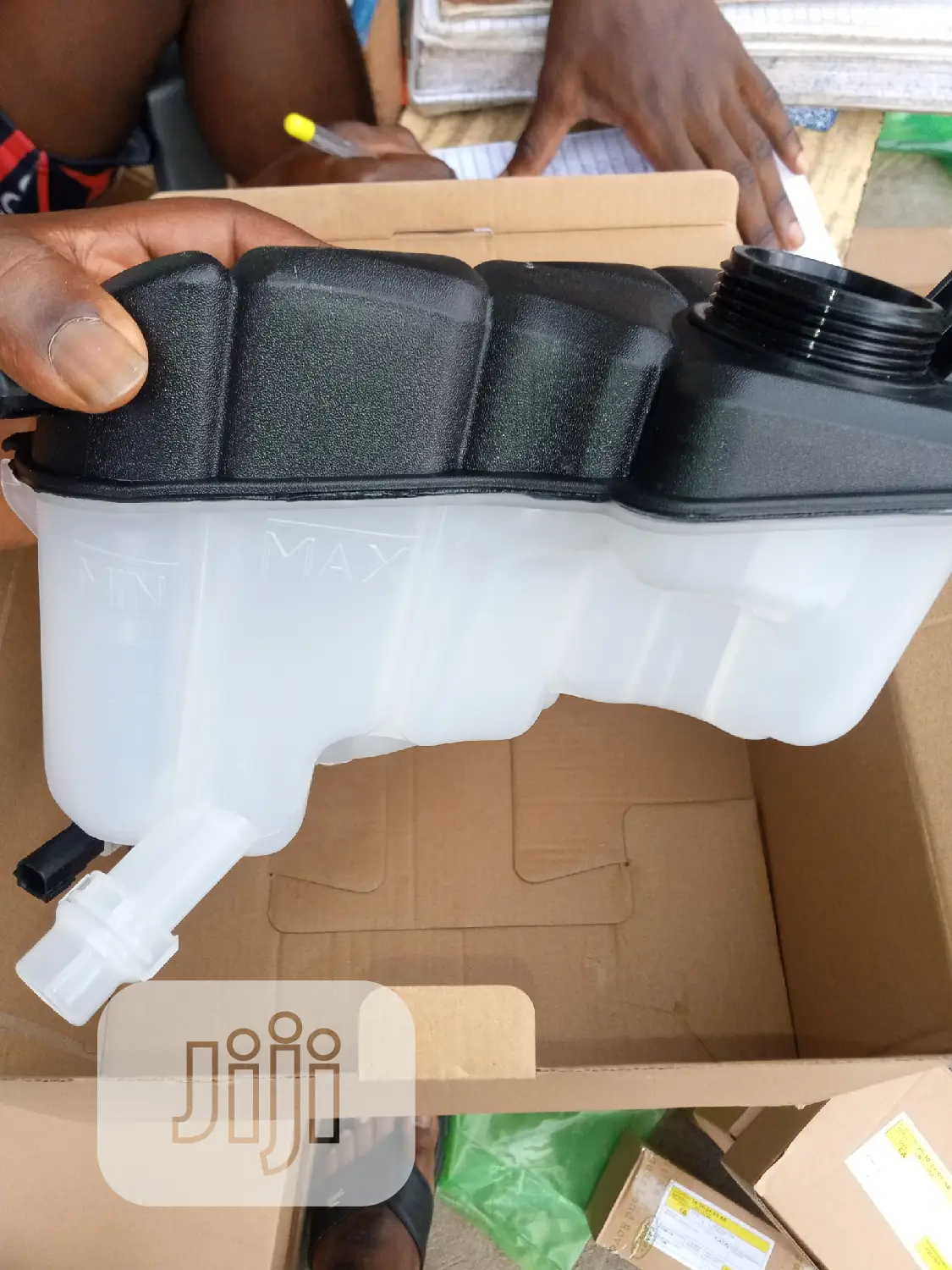 Range Rover Evoque Water Can