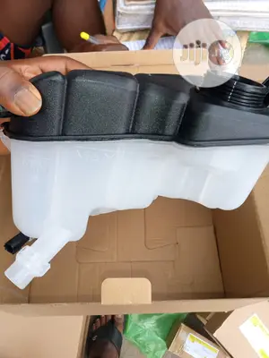Range Rover Evoque Water Can