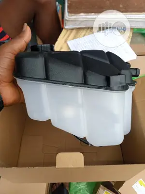 Range Rover Evoque Water Can