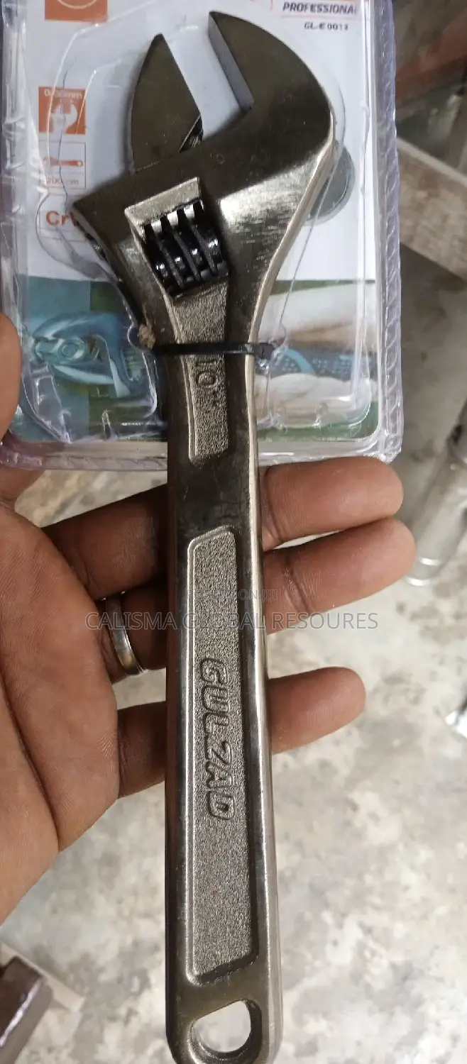 Pipe Wrench
