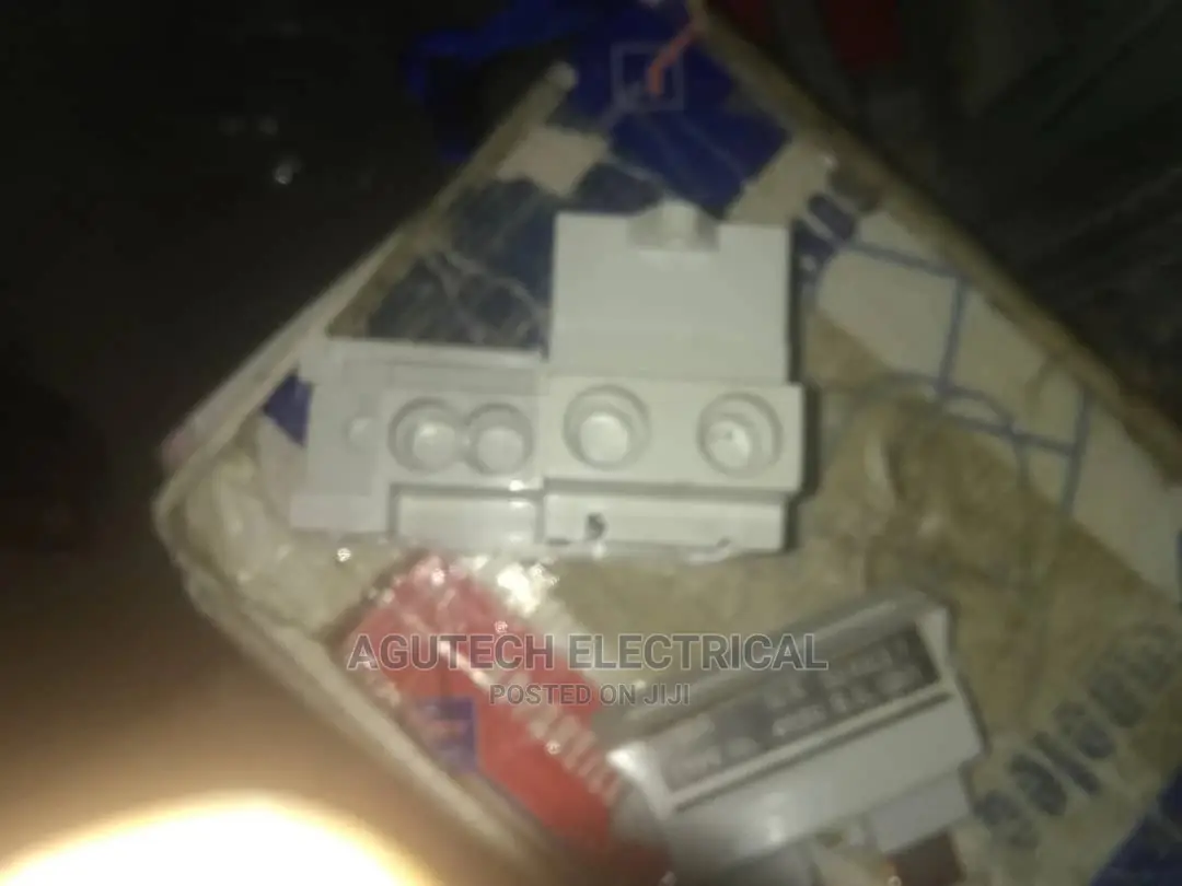 100A Cut Out With Neutral Link