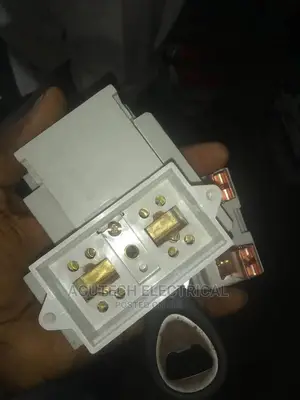 100A Cut Out With Neutral Link