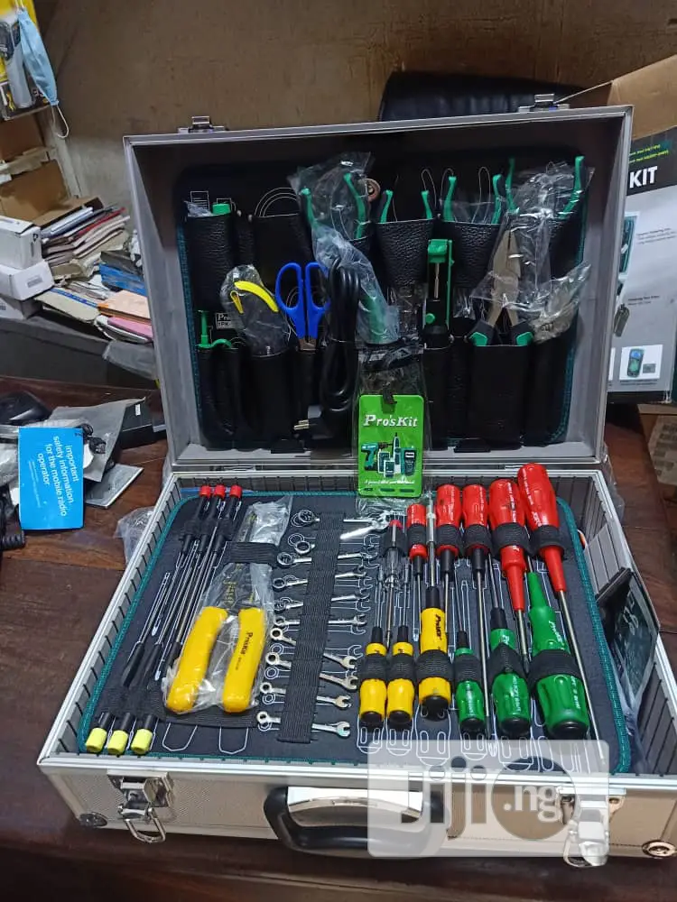 Pro's Kit Set
