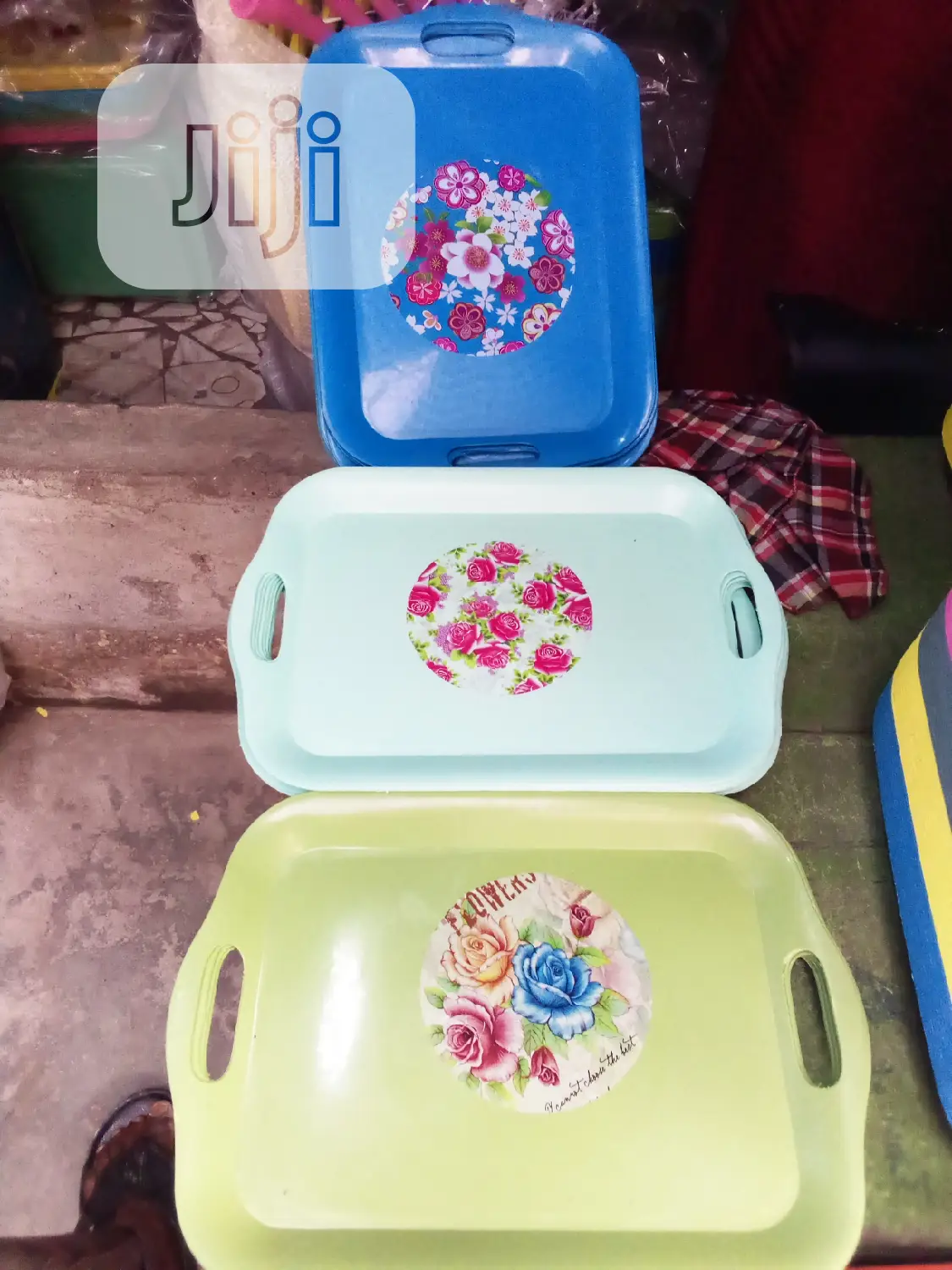Souvenirs Tray 12pcs