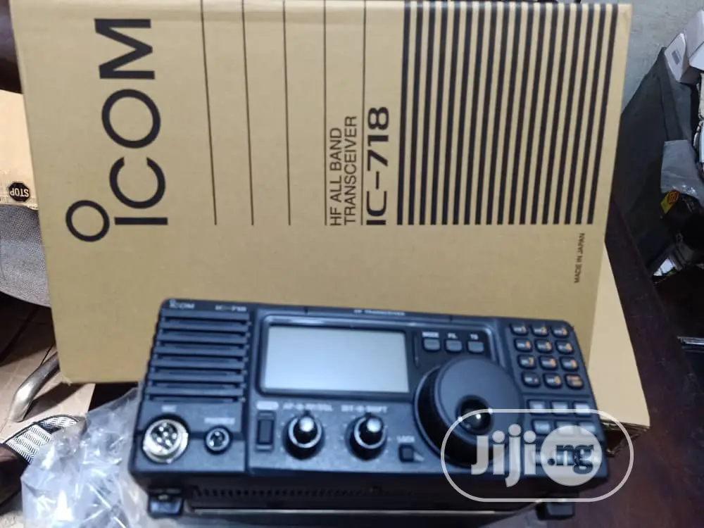 Icom HF 718