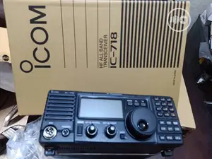 Icom HF 718