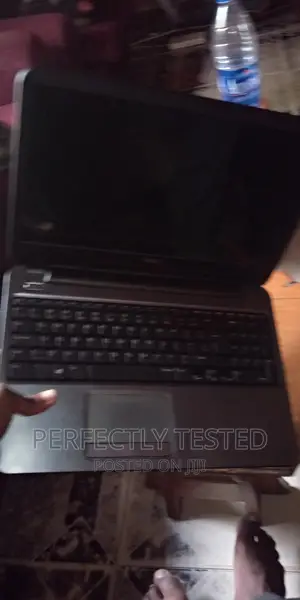 Laptop Dell Inspiron 15 3531 4GB Intel Celeron HDD 500GB