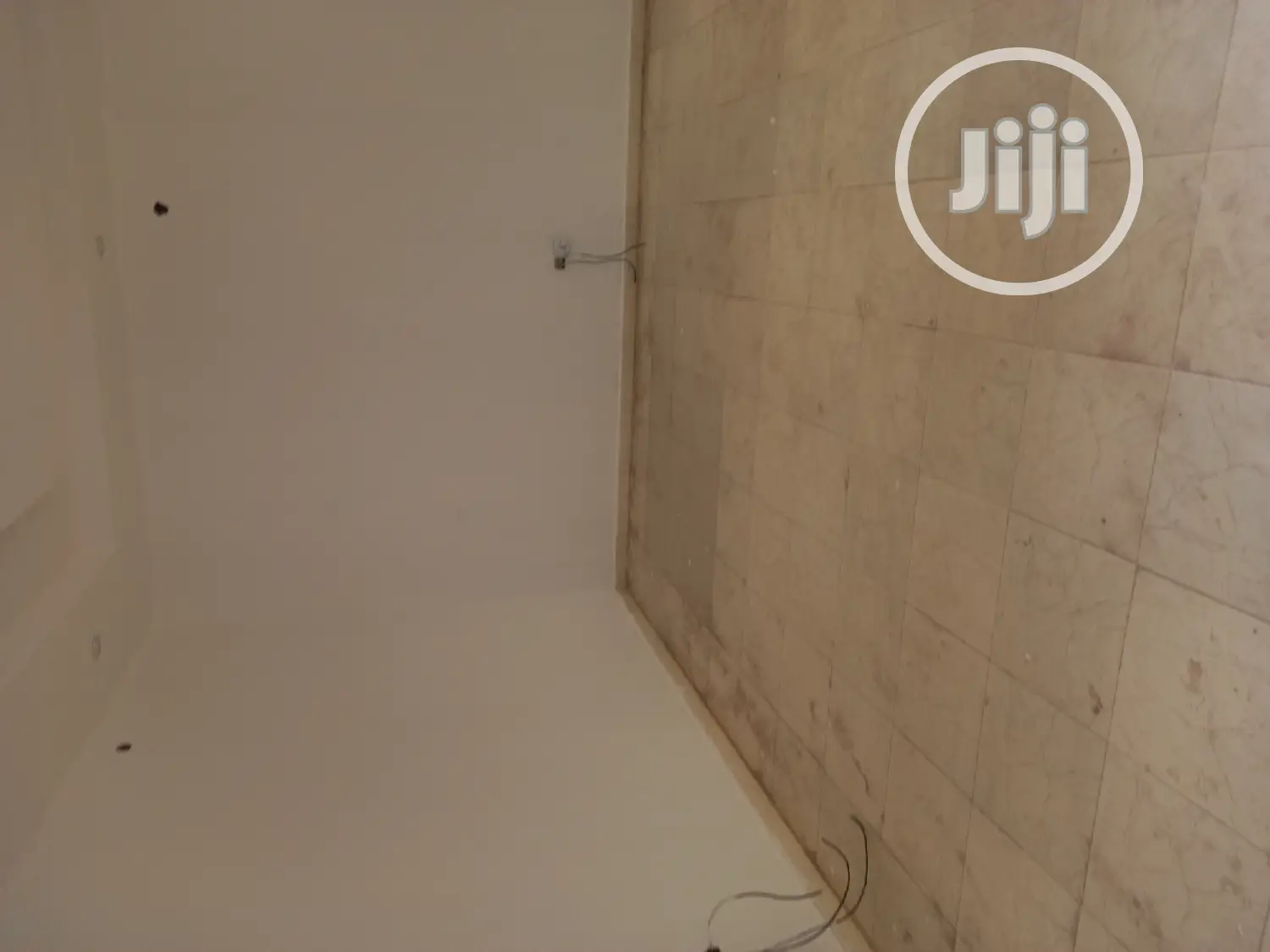 Mini Flat in MacPherson for rent