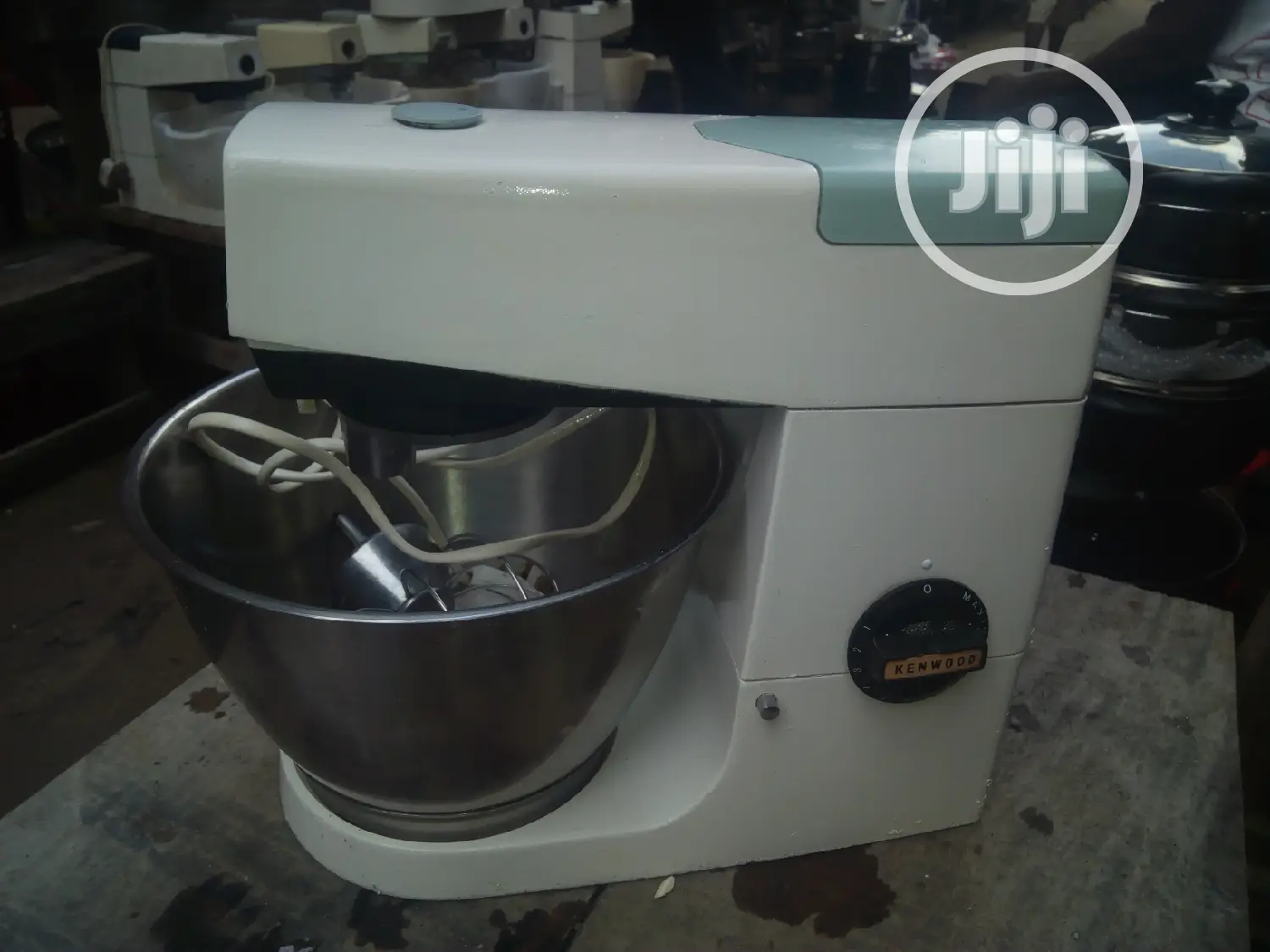 Kenwood Chef Stand Mixer 5 Litres Stainless Bowl,3 Springles