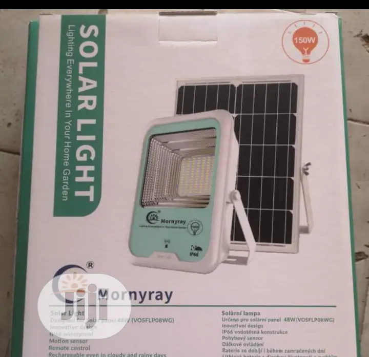 Mornyray 150watt Solar Flood Light