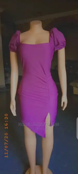 Headless Plastic Busty Female Size 10 Mannequins With Bum
