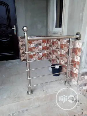 Stainless Handrailings Design