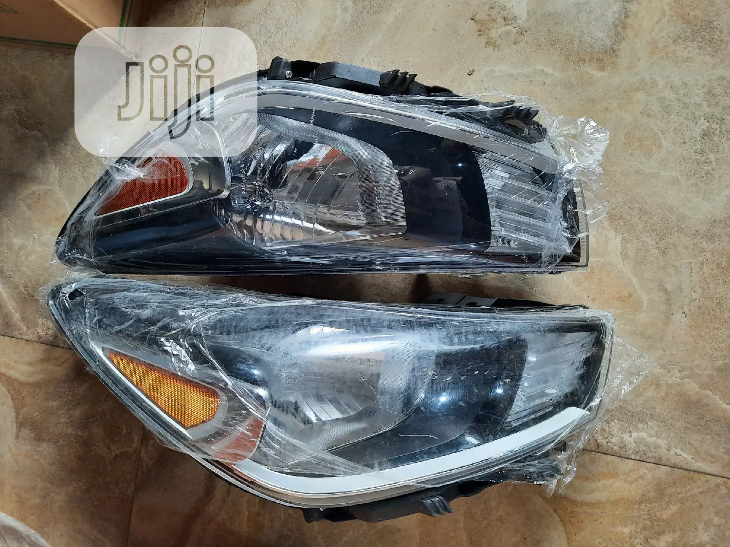 Kia Rio 2018 Head Light