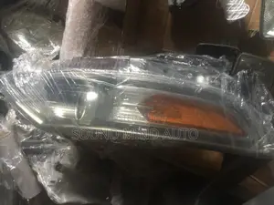 Ford Taurus 2010 Model Headlamps