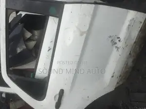 Ford Explorer 2014 Model Door
