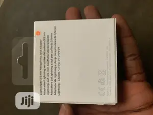 Genuine Apple Lightning to 3.5 Mm Headphone Jack Adapter