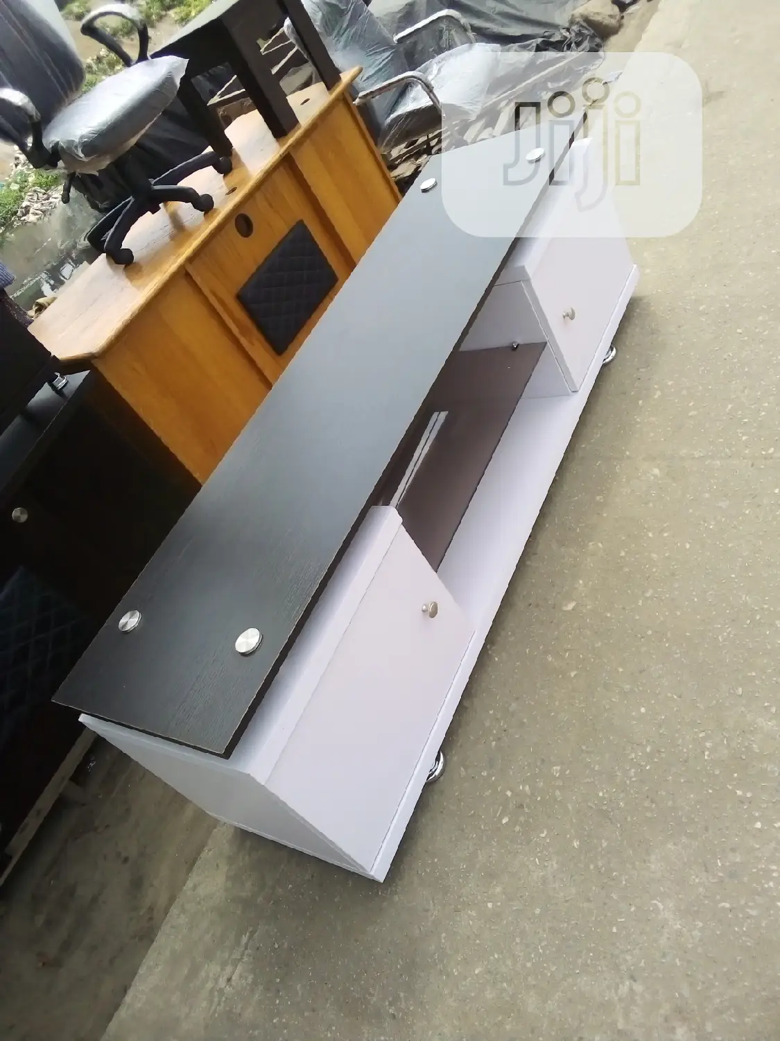 5feet Plastma Shelves