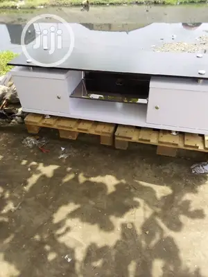 5feet Plastma Shelves