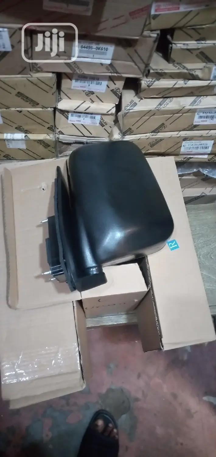 Side Mirror Nv 350 2015/2018