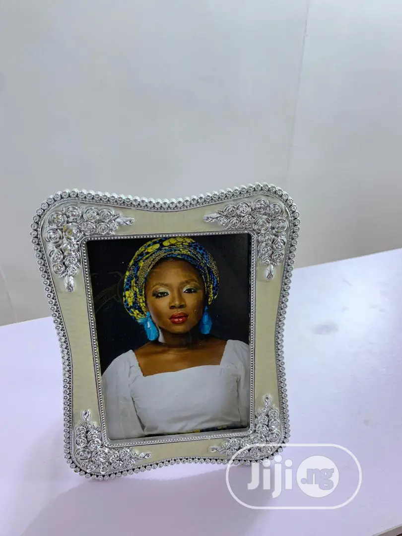 Royal Table Frame 5*7