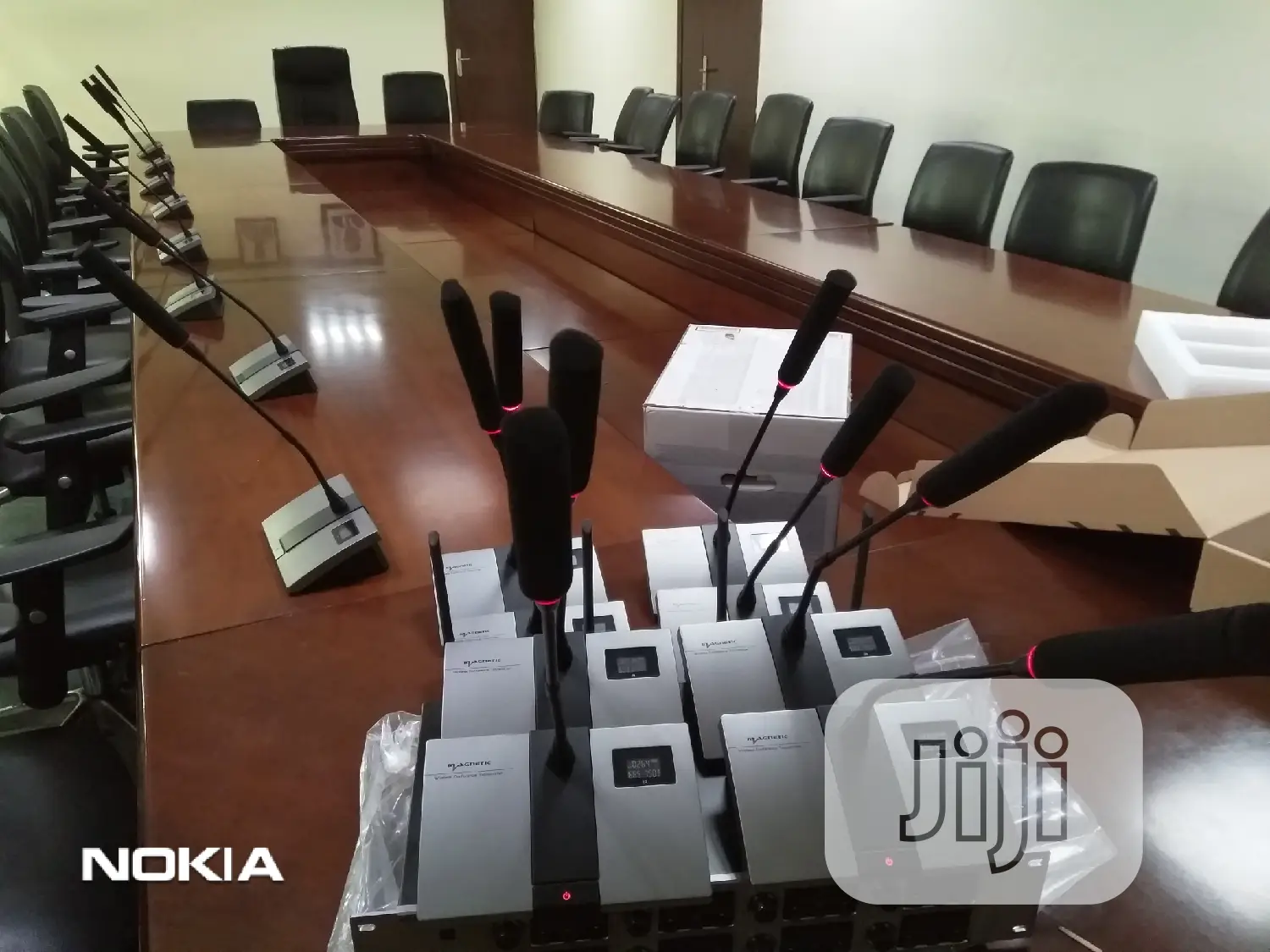 Original 8 Channels Wireless Conference Microphone Model Mr-