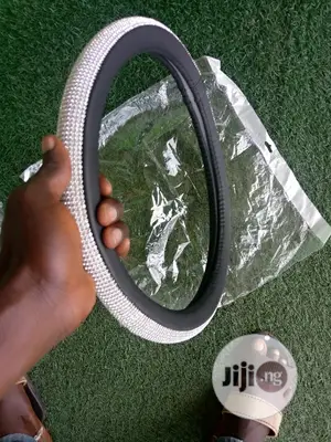 Rhinestones, Universal Fit