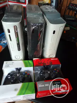 Xbox 360 With 5 Recent Games
