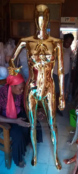 Big Bust Gold Chrome Size 10 Fashion Mannequins