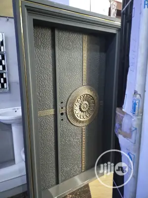 Aluminum Cast Classic Door
