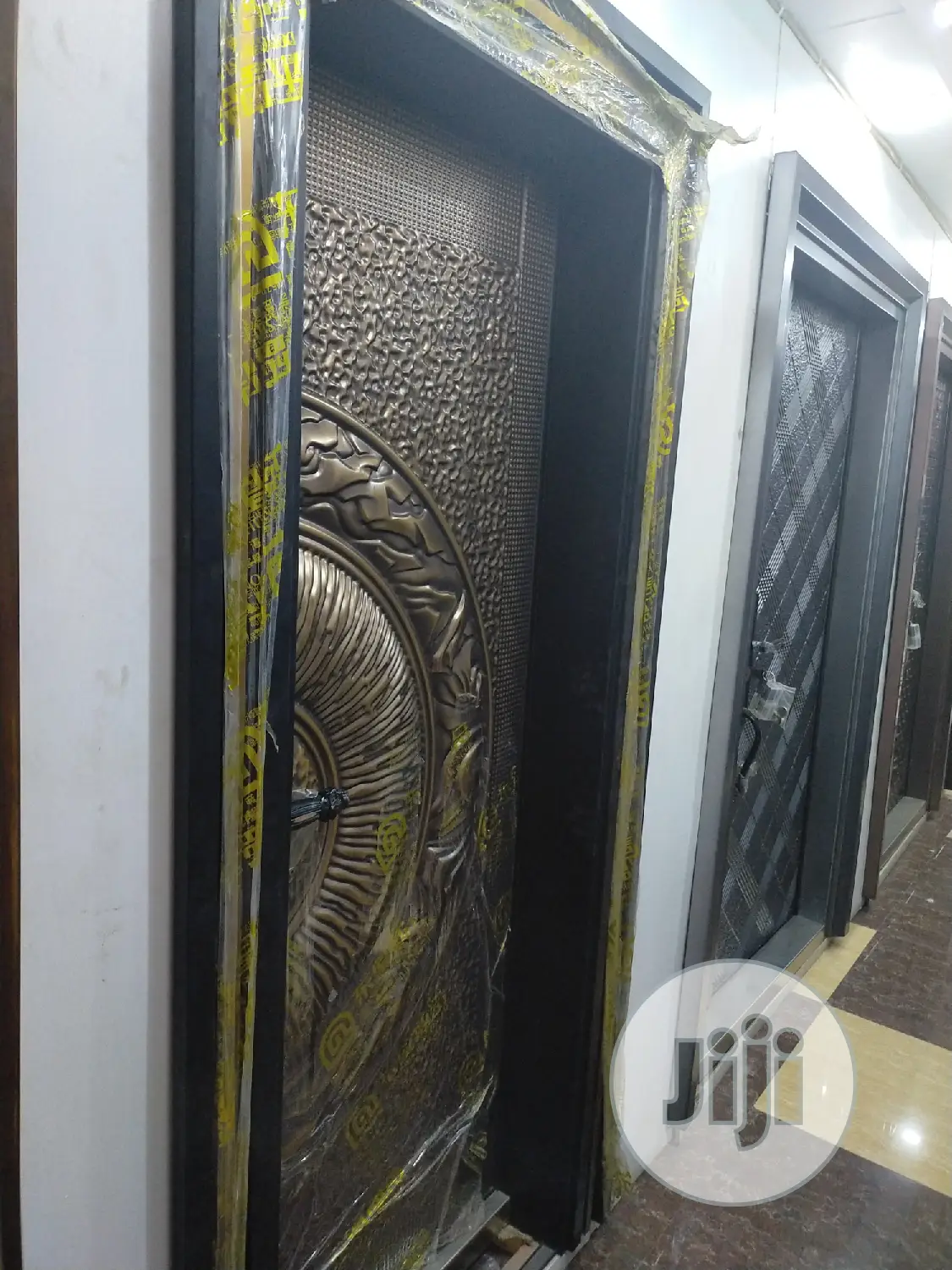 Aluminum Cast Classic Door
