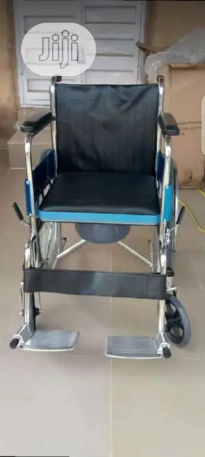 Commod Wheelchair