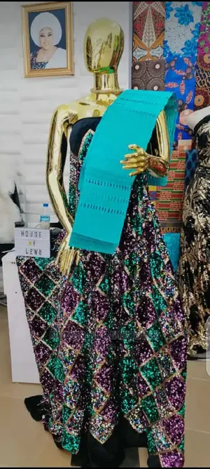 Female Gold Chrome Mannequins With Different Colour Shades