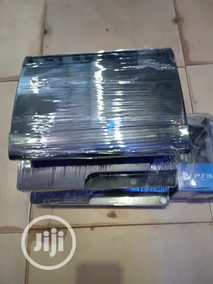 Uk Used Super Slim Ps3 With New Games